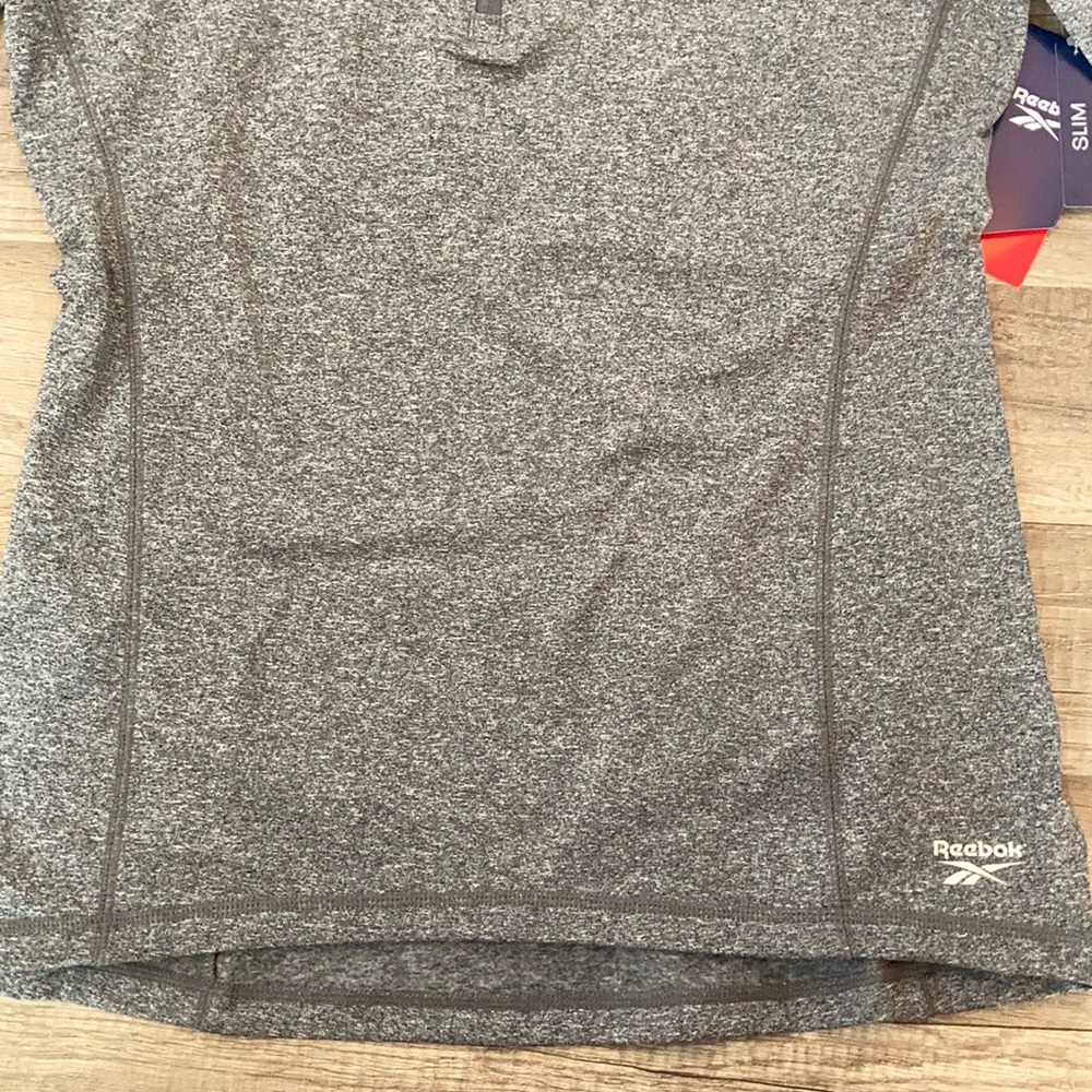 NWT Reebok half zip pullover - Picture 5 of 7